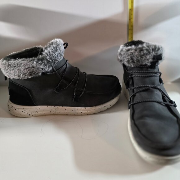 Hey Dude Eloise Gray and Black - Size 8 Women Excellent! - Picture 2 of 8